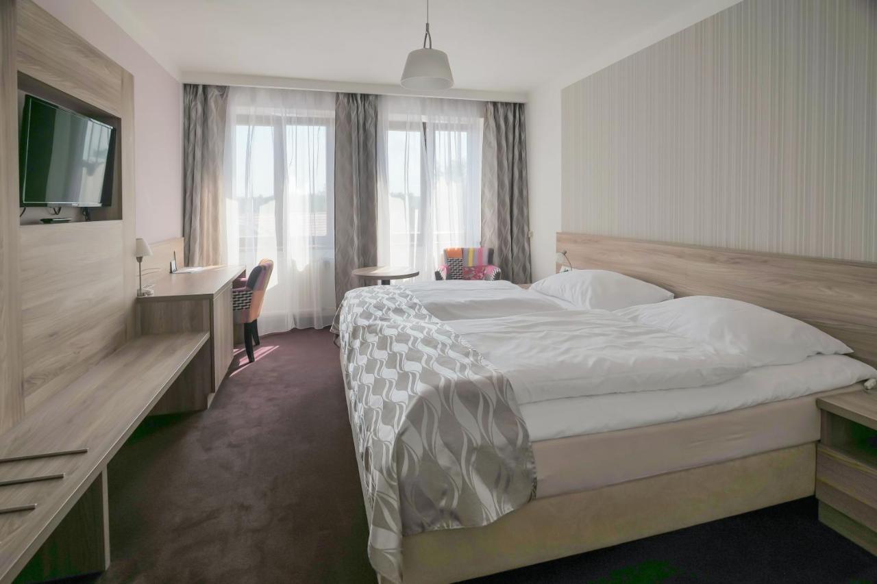 Hotel Zlata Hvezda Litomyšl Buitenkant foto