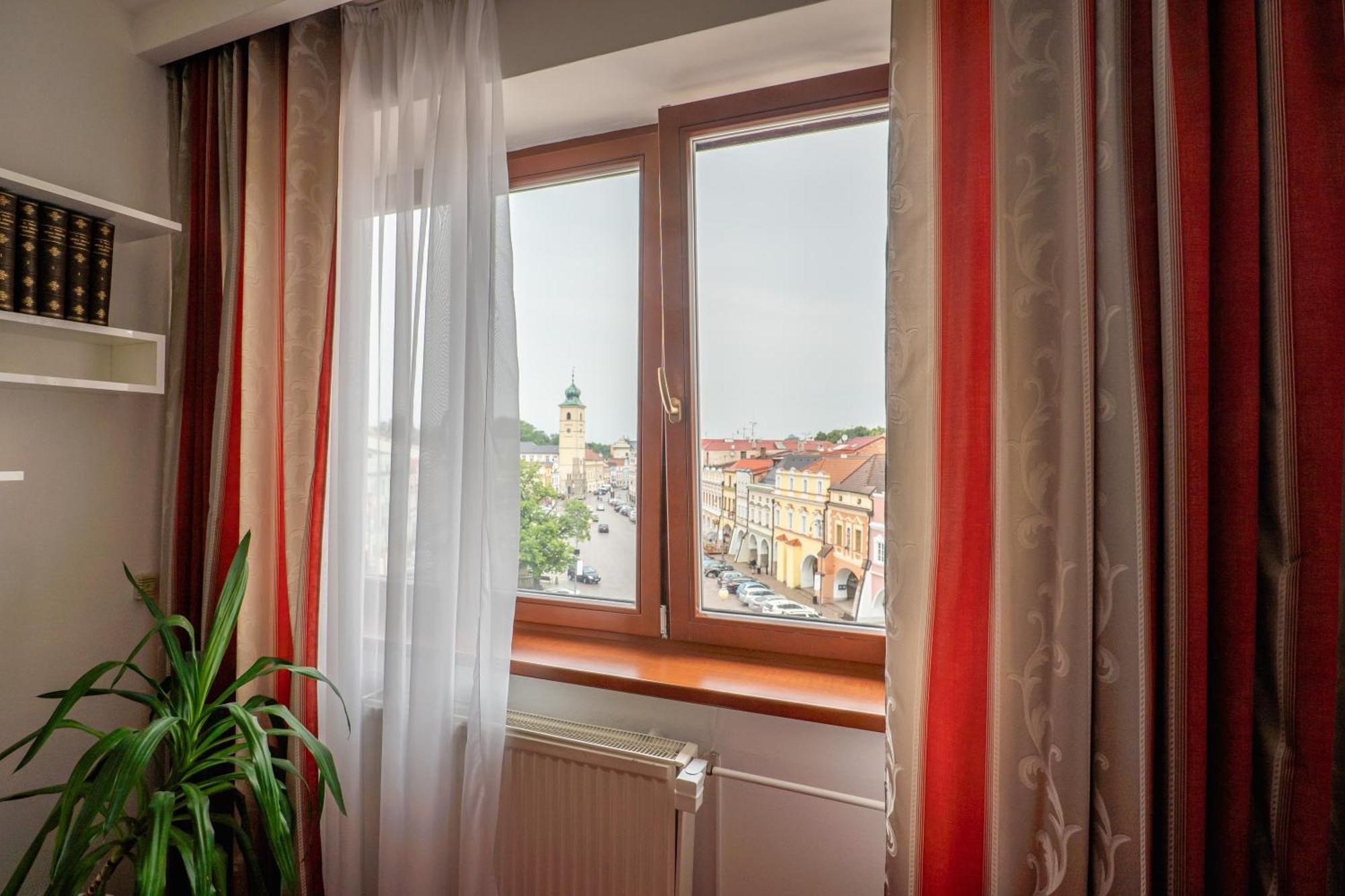Hotel Zlata Hvezda Litomyšl Buitenkant foto
